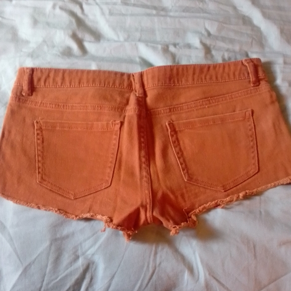 I Love H81 brand burnt orange distressed cut off style shorts, women's size 28 - Picture 2 of 5